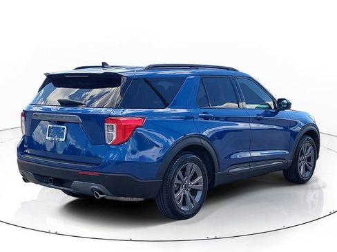 Used 2023 Ford Explorer XLT w/ Equipment Group 202A RWD image 5