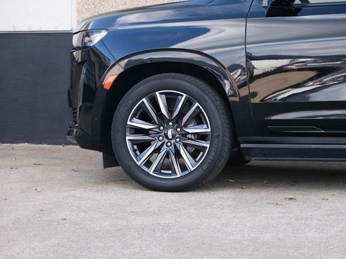 Used 2021 Cadillac Escalade ESV Sport w/ Driver Assist Tech Package image 9