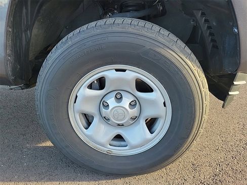 Used 2023 Toyota Tacoma SR image 5