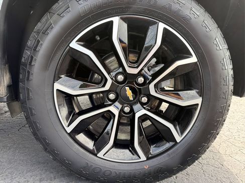 Used 2023 Chevrolet TrailBlazer ACTIV w/ Technology Package AWD/4WD image 24