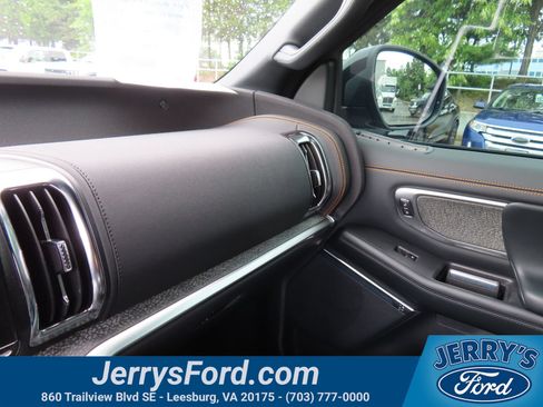 Used 2025 Ford Expedition Tremor AWD/4WD image 20