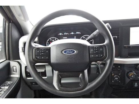 Used 2025 Ford F250 XL w/ XL Off-Road Package AWD/4WD image 14