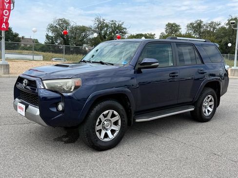 Used 2015 Toyota 4Runner Trail Premium AWD/4WD image 9