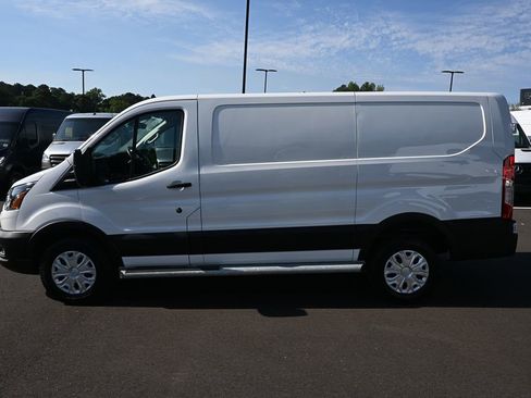 Used 2024 Ford Transit 250 Low Roof w/ Exterior Upgrade Package RWD image 3