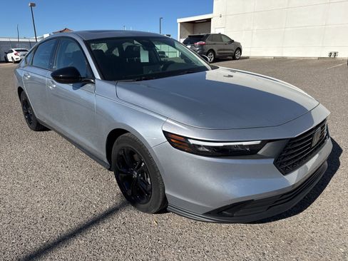 Used 2025 Honda Accord SE image 3