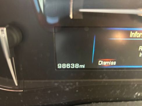 Used 2019 Cadillac XT5 FWD image 12