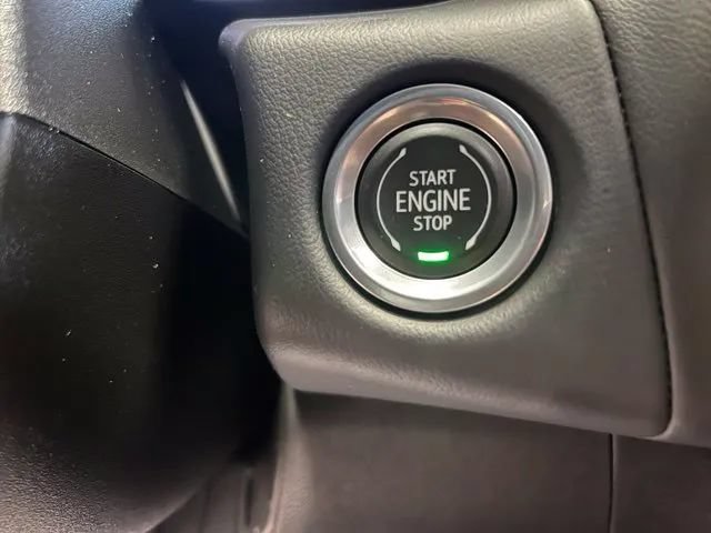 Used 2023 Chevrolet Suburban High Country AWD/4WD image 15