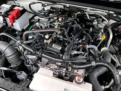 Certified 2025 Toyota 4Runner SR5 image 30