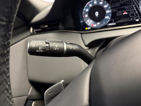 Used 2026 Land Rover Range Rover Evoque S image 34