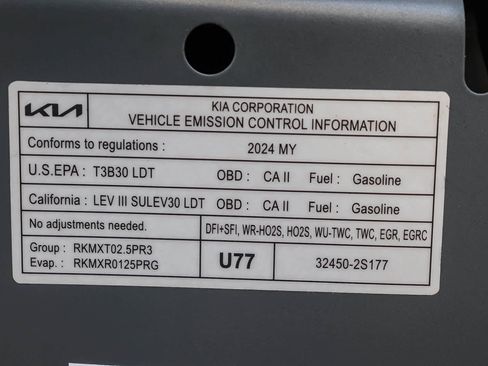 Used 2024 Kia Sportage EX FWD image 24