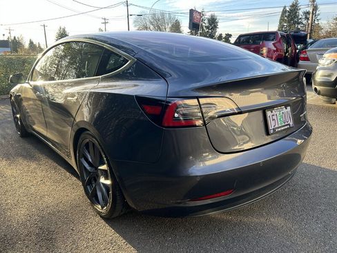Used 2018 Tesla Model 3 Long Range image 3