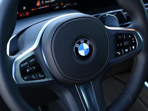 New 2026 BMW X6 xDrive40i w/ Climate Comfort Package image 16