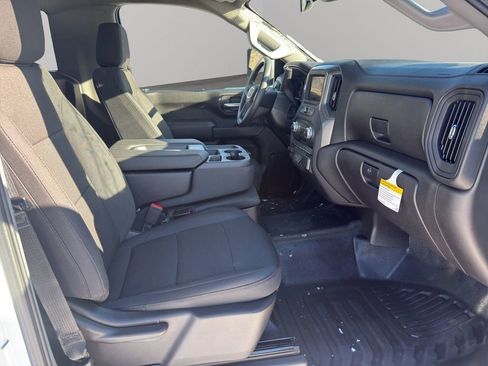 New 2025 GMC Sierra 3500 Pro w/ Convenience Package image 17