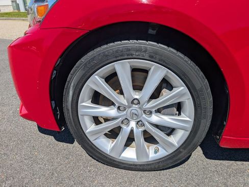Used 2016 Lexus IS 200t RWD image 11