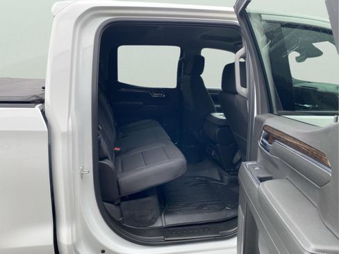 Used 2024 GMC Sierra 1500 Elevation w/ LPO, Elevation Black Package AWD/4WD image 26