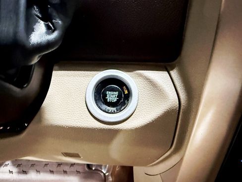 Used 2017 RAM 2500 Limited image 22