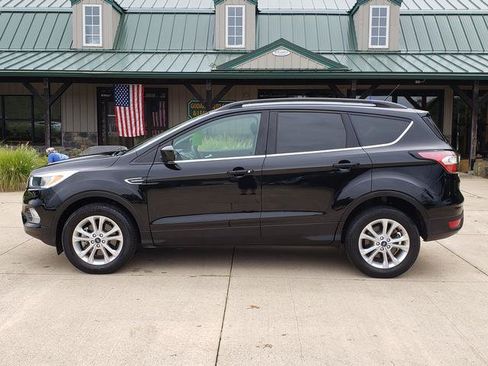 Used 2018 Ford Escape SE AWD/4WD image 2