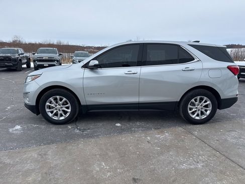 Used 2018 Chevrolet Equinox LT image 4