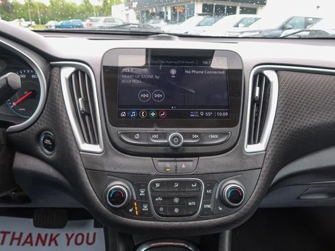 Used 2024 Chevrolet Malibu LT FWD image 30