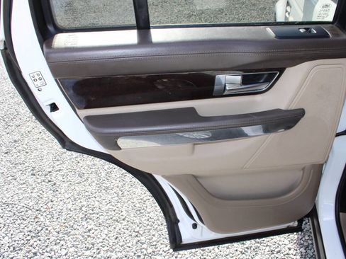 Used 2011 Land Rover Range Rover Sport HSE LUX image 24