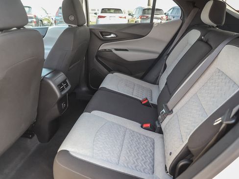 Used 2022 Chevrolet Equinox LT image 12