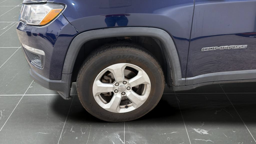 Used 2018 Jeep Compass Latitude w/ Popular Equipment Group AWD/4WD image 20