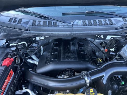 Used 2015 Ford F150 Lariat w/ Equipment Group 502A Luxury AWD/4WD image 30