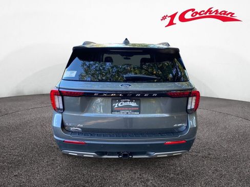 New 2026 Ford Explorer Active w/ Active Comfort Package image 6