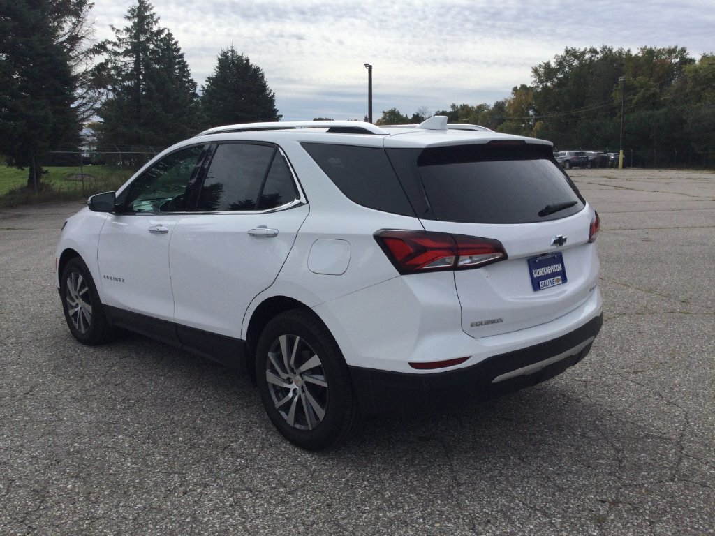 Used 2024 Chevrolet Equinox Premier FWD image 5