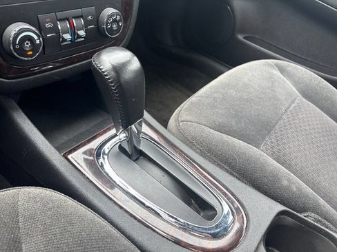 Used 2013 Chevrolet Impala LT w/ LT Sunroof Package FWD image 22