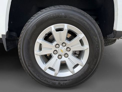 Used 2021 Chevrolet Colorado LT w/ LT Convenience Package AWD/4WD image 11