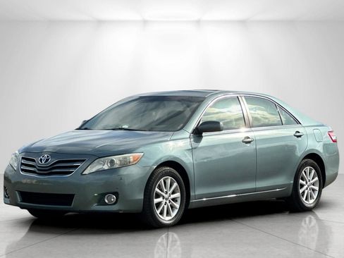 Used 2011 Toyota Camry XLE FWD image 7
