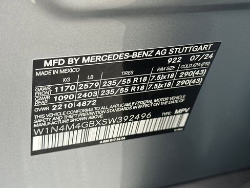 Certified 2025 Mercedes-Benz GLB 250 image 29