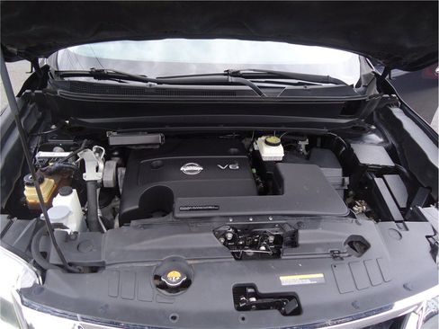 Used 2013 Nissan Pathfinder SV AWD/4WD image 31