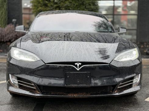 Used 2018 Tesla Model S 100D image 3