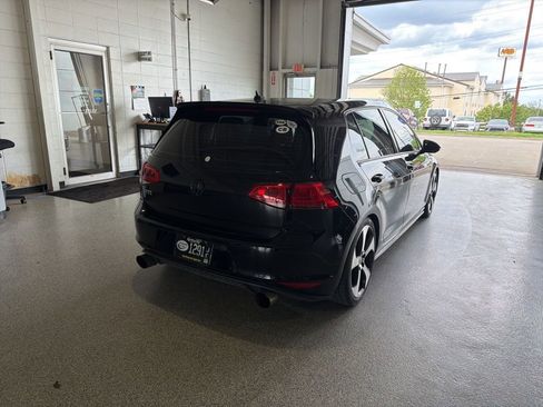 Used 2017 Volkswagen GTI S image 3