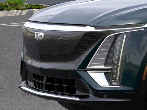 New 2026 Cadillac Lyriq Premium Luxury AWD/4WD image 13