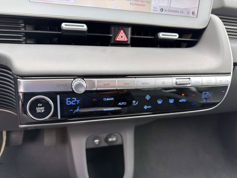 Certified 2024 Hyundai Ioniq 5 SE RWD image 27