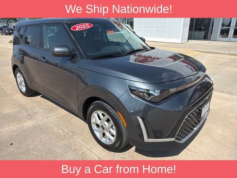 Used 2025 Kia Soul LX w/ LX Technology Package FWD image 1