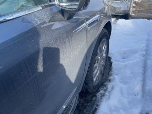 Used 2018 Buick Enclave Premium w/ Experience Buick Package image 9