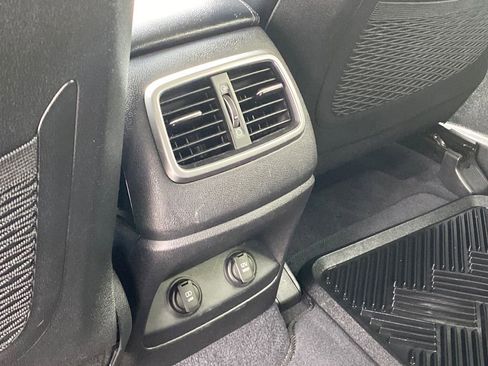 Used 2019 Kia Sorento EX image 22