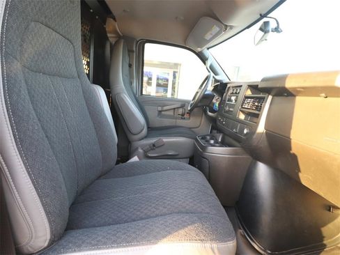 Used 2024 GMC Savana 2500 w/ Driver Convenience Package image 8