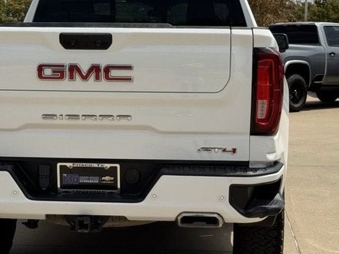 Used 2024 GMC Sierra 1500 AT4 w/ AT4 Premium Package AWD/4WD image 7