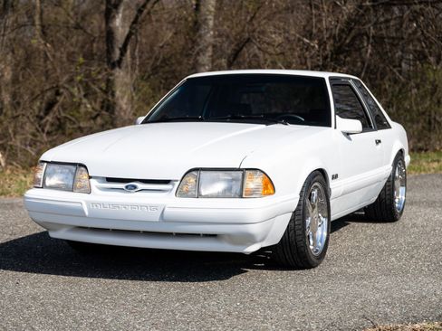 Used 1987 Ford Mustang LX image 10