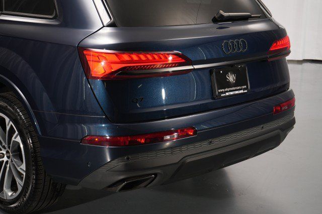 Used 2025 Audi Q7 2.0T Premium Plus w/ Premium Plus Package AWD/4WD image 14