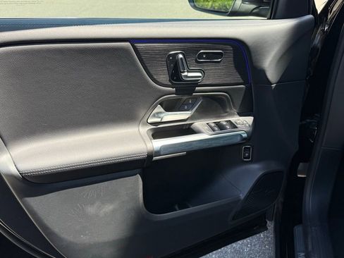 New 2026 Mercedes-Benz GLB 250 image 18