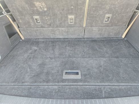 Used 2024 Ford Expedition Max XLT image 32