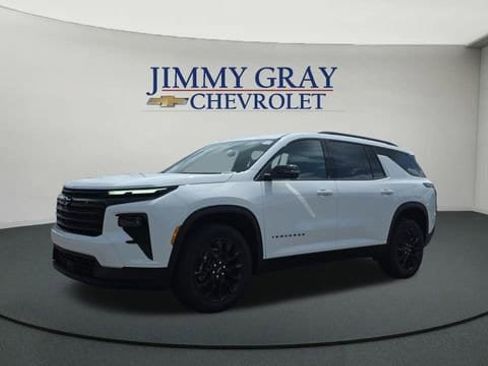 New 2026 Chevrolet Traverse LT w/ Midnight/Sport Edition FWD image 1