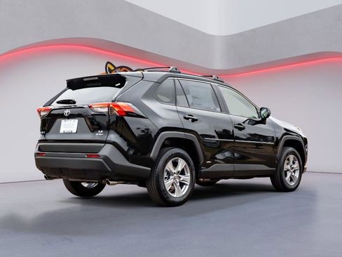 New 2025 Toyota RAV4 LE image 5