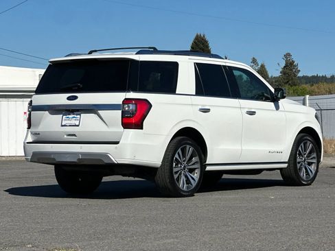 Used 2021 Ford Expedition Platinum AWD/4WD image 2